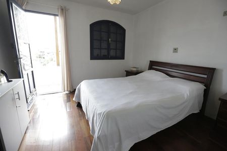 Suíte 1 de casa para alugar com 6 quartos, 412m² em Parque Peruche, São Paulo