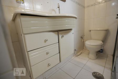 Casa à venda com 412m², 6 quartos e 4 vagasBanheiro