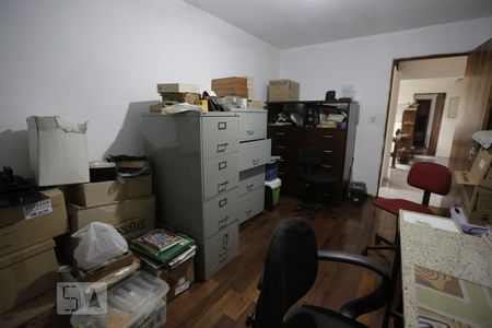 Casa à venda com 412m², 6 quartos e 4 vagasQuarto 4