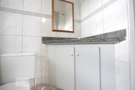 Casa à venda com 412m², 6 quartos e 4 vagasBanheiro da Suíte 2