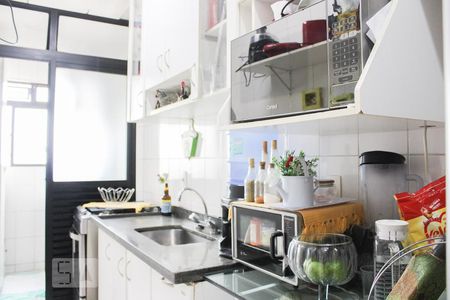 Apartamento à venda com 90m², 3 quartos e 2 vagasCozinha