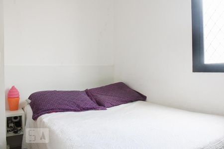 Apartamento à venda com 90m², 3 quartos e 2 vagasQuarto 2