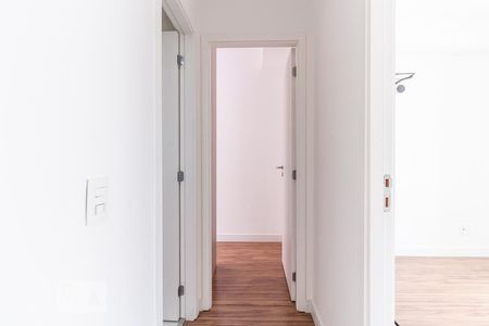 Apartamento para alugar com 76m², 2 quartos e 1 vaga Apartamento para alugar com 76m², 2 quartos e 1 vagaCorredor