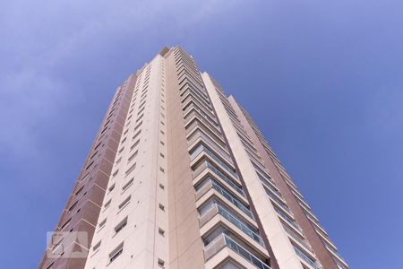 Apartamento para alugar com 76m², 2 quartos e 1 vaga Apartamento para alugar com 76m², 2 quartos e 1 vagaFachada