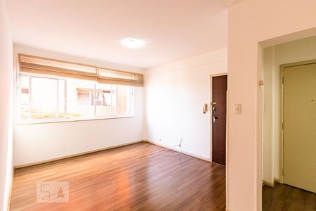 Apartamento à venda com 100m², 3 quartos e 1 vaga Apartamento à venda com 100m², 3 quartos e 1 vagaSala