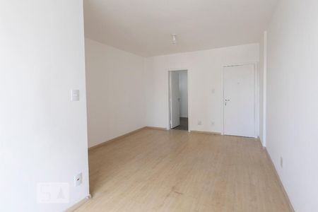 Sala de apartamento para alugar com 2 quartos, 70m² em Vila Olímpia, São Paulo