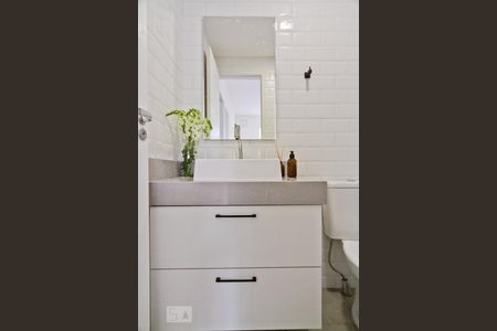 Apartamento à venda com 41m², 2 quartos e sem vagaBanheiro