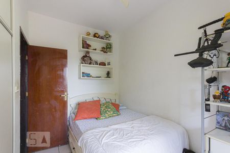 Casa de condomínio à venda com 250m², 5 quartos e 5 vagasQuarto do 2º Andar