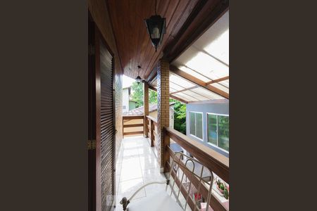 Casa de condomínio à venda com 250m², 5 quartos e 5 vagasVaranda da Suíte (2º andar)