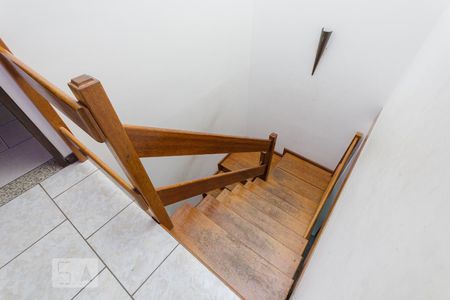 Casa de condomínio à venda com 250m², 5 quartos e 5 vagasEscada (2º andar)