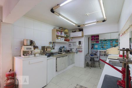 Casa de condomínio à venda com 250m², 5 quartos e 5 vagasSalão de Festas (Térreo)