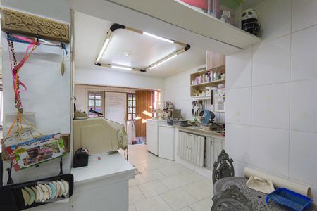 Casa de condomínio à venda com 250m², 5 quartos e 5 vagasSalão de Festas (Térreo)