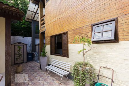 Casa de condomínio à venda com 250m², 5 quartos e 5 vagasÁrea Externa