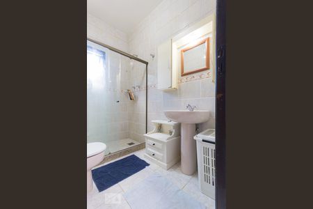 Casa de condomínio à venda com 250m², 5 quartos e 5 vagasBanheiro Social 2 (2º andar)