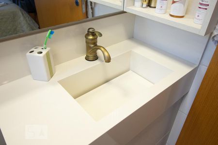 Pia de apartamento para alugar com 3 quartos, 97m² em Parque Bandeirante, Santo André