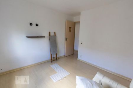 Quarto 2 de apartamento para alugar com 2 quartos, 50m² em Taquara, Rio de Janeiro
