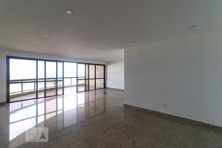 Apartamento à venda com 355m², 4 quartos e 4 vagas Apartamento à venda com 355m², 4 quartos e 4 vagasSala