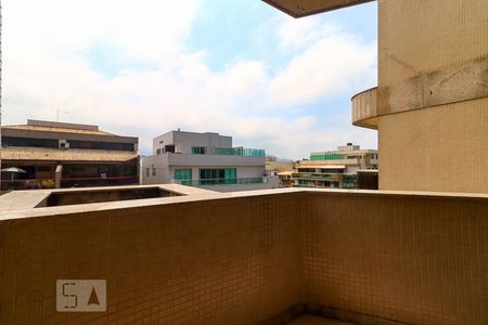 Apartamento à venda com 355m², 4 quartos e 4 vagas Apartamento à venda com 355m², 4 quartos e 4 vagasVista