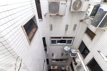 Apartamento à venda com 355m², 4 quartos e 4 vagas Apartamento à venda com 355m², 4 quartos e 4 vagasVista Quarto de Serviço