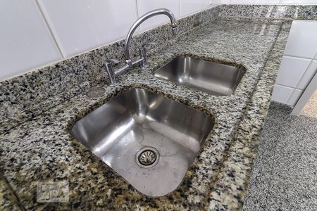 Apartamento à venda com 355m², 4 quartos e 4 vagas Apartamento à venda com 355m², 4 quartos e 4 vagasCozinha