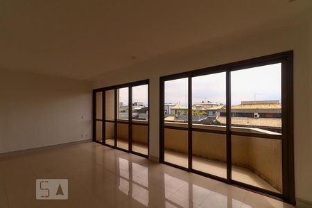 Apartamento à venda com 355m², 4 quartos e 4 vagas Apartamento à venda com 355m², 4 quartos e 4 vagasSuíte 4