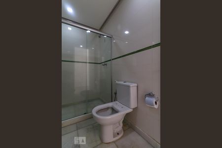 Apartamento à venda com 355m², 4 quartos e 4 vagas Apartamento à venda com 355m², 4 quartos e 4 vagasBanheiro da Suíte 2
