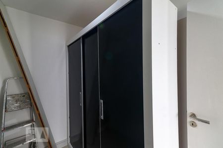 Apartamento à venda com 355m², 4 quartos e 4 vagas Apartamento à venda com 355m², 4 quartos e 4 vagasQuarto de Serviço