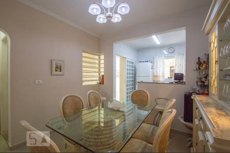 Casa à venda com 155m², 3 quartos e 2 vagas Casa à venda com 155m², 3 quartos e 2 vagasCozinha