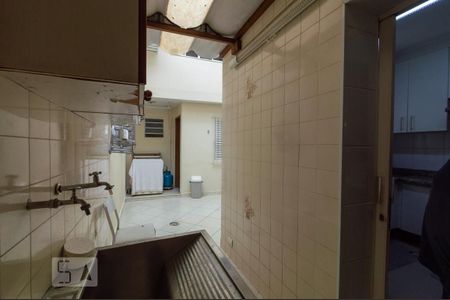 Casa à venda com 155m², 3 quartos e 2 vagas Casa à venda com 155m², 3 quartos e 2 vagasÁrea de Serviço