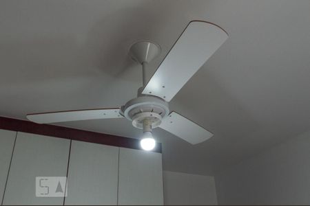 Casa à venda com 155m², 3 quartos e 2 vagas Casa à venda com 155m², 3 quartos e 2 vagasSuíte 1 - Ventilador de Teto