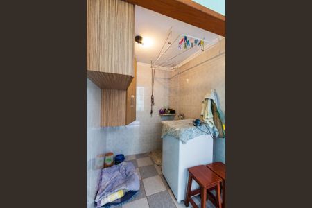 Casa à venda com 180m², 3 quartos e 1 vagaÁrea de Serviço