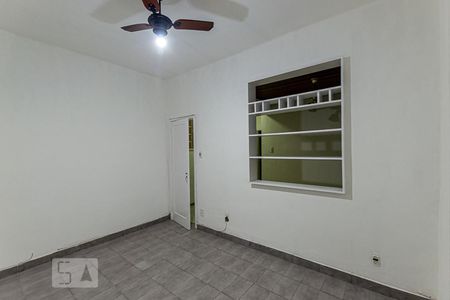 Sala de apartamento para alugar com 1 quarto, 45m² em Fonseca, Niterói
