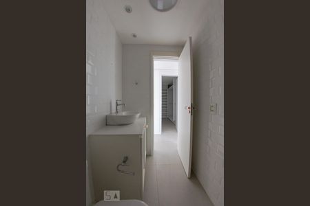 Apartamento para alugar com 72m², 3 quartos e 1 vagaBanheiro 2