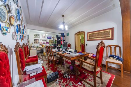 Apartamento à venda com 311m², 5 quartos e 3 vagas Apartamento à venda com 311m², 5 quartos e 3 vagasSala de Jantar