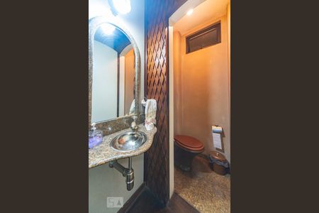 Apartamento à venda com 311m², 5 quartos e 3 vagas Apartamento à venda com 311m², 5 quartos e 3 vagasLavabo