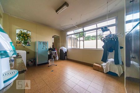 Apartamento à venda com 311m², 5 quartos e 3 vagas Apartamento à venda com 311m², 5 quartos e 3 vagasÁrea de Serviço