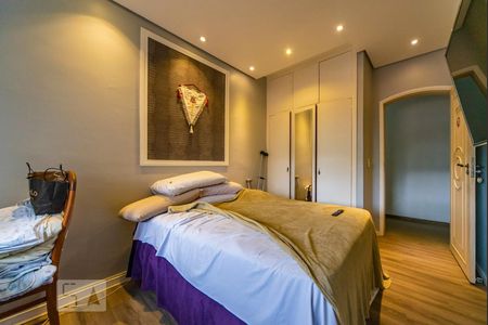 Apartamento à venda com 311m², 5 quartos e 3 vagas Apartamento à venda com 311m², 5 quartos e 3 vagasQuarto 2