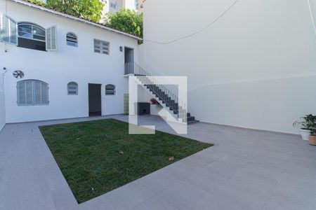 Quintal de casa à venda com 4 quartos, 477m² em Vila Mariana, São Paulo