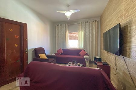 Sala de casa à venda com 3 quartos, 120m² em Brás de Pina, Rio de Janeiro