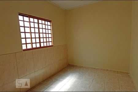 Quarto de kitnet/studio à venda com 1 quarto, 40m² em Samambaia Norte (samambaia), Brasília