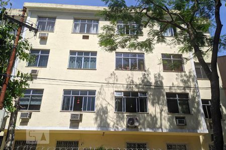 Apartamento à venda com 95m², 3 quartos e 1 vagaFachada 