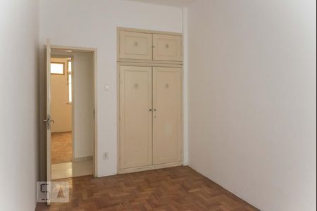 Apartamento à venda com 95m², 3 quartos e 1 vagaQuarto 2