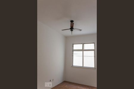 Apartamento à venda com 95m², 3 quartos e 1 vagaQuarto 2