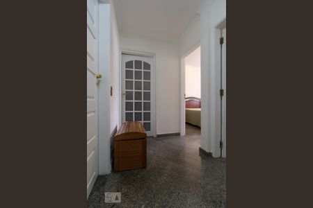 Corredor de apartamento para alugar com 3 quartos, 85m² em Vila Buarque, São Paulo