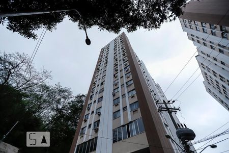 Apartamento à venda com 70m², 2 quartos e 1 vagaFachada