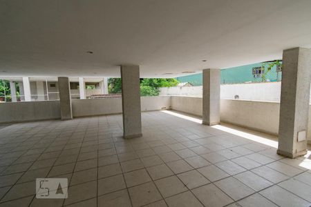 Apartamento para alugar com 120m², 2 quartos e 1 vaga Apartamento para alugar com 120m², 2 quartos e 1 vagaÁrea comum - Salão de festas
