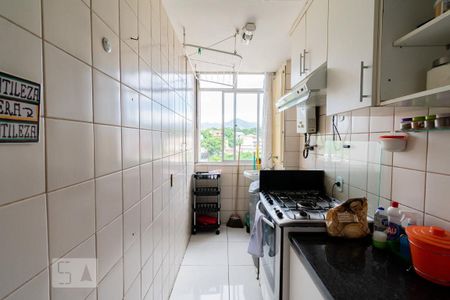 Apartamento para alugar com 120m², 2 quartos e 1 vaga Apartamento para alugar com 120m², 2 quartos e 1 vagaCozinha e Área de Serviço