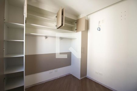 Quarto 1 de apartamento para alugar com 2 quartos, 57m² em São Lucas, São Paulo