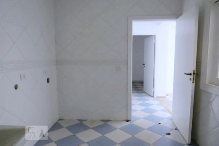 Casa à venda com 438m², 4 quartos e 6 vagasLavanderia