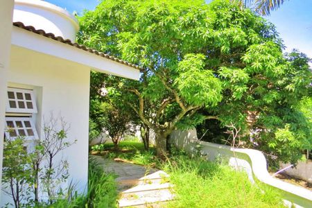 Casa à venda com 438m², 4 quartos e 6 vagasJardim